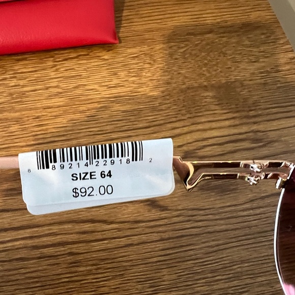 Guess Sunglasses - Picture 4 of 4